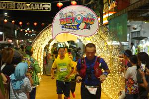 BIB: 10134, 5431
                            <button type="button" onclick="openModal(21831649)" class="btn btn-primary btn-sm float-right btn-popup" data-toggle="modal" data-target=".modal-high-quality">
                        <i class="fas fa-shopping-cart"></i> Add to Cart
                    </button>
                                            <button type="button" onclick="isThisMe(21831649, true)" class="btn btn-success btn-sm float-right btn-popup btn-isme hidden" data-toggle="tooltip" data-placement="bottom" title="นี่คือรูปของคุณใช่ไหม คลิกที่นี่เพื่อเอาเข้าอัลบั้ม">
                        <i class="fas fa-plus"></i> Add to album
                    </button>
                    <button type="button" onclick="isThisMe(21831649, false)" class="btn btn-warning btn-sm float-right btn-popup btn-isnotme hidden">
                        <i class="fas fa-ban"></i> Remove from album
                    </button>